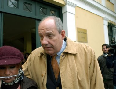 Βουλή: «Έκρηξη οργής» από Τ.Κουίκ προς το Σ.Θεοδωράκη - «Θα τα πούμε έξω!»